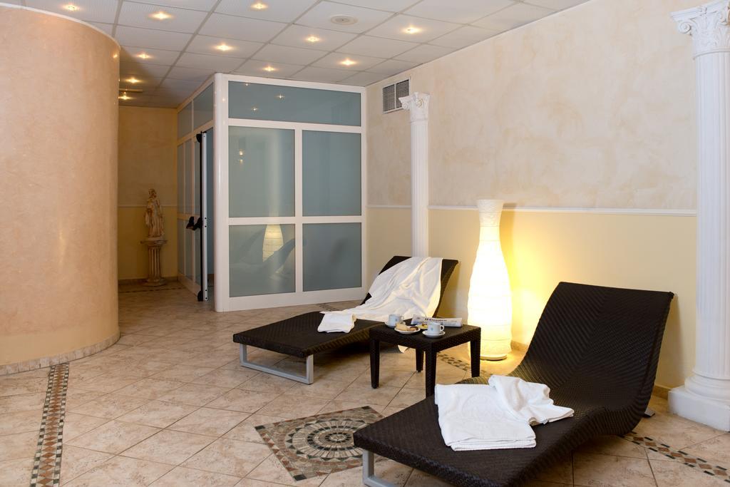 רוקה סן ג'ובאני Hotel Villa Medici מראה חיצוני תמונה